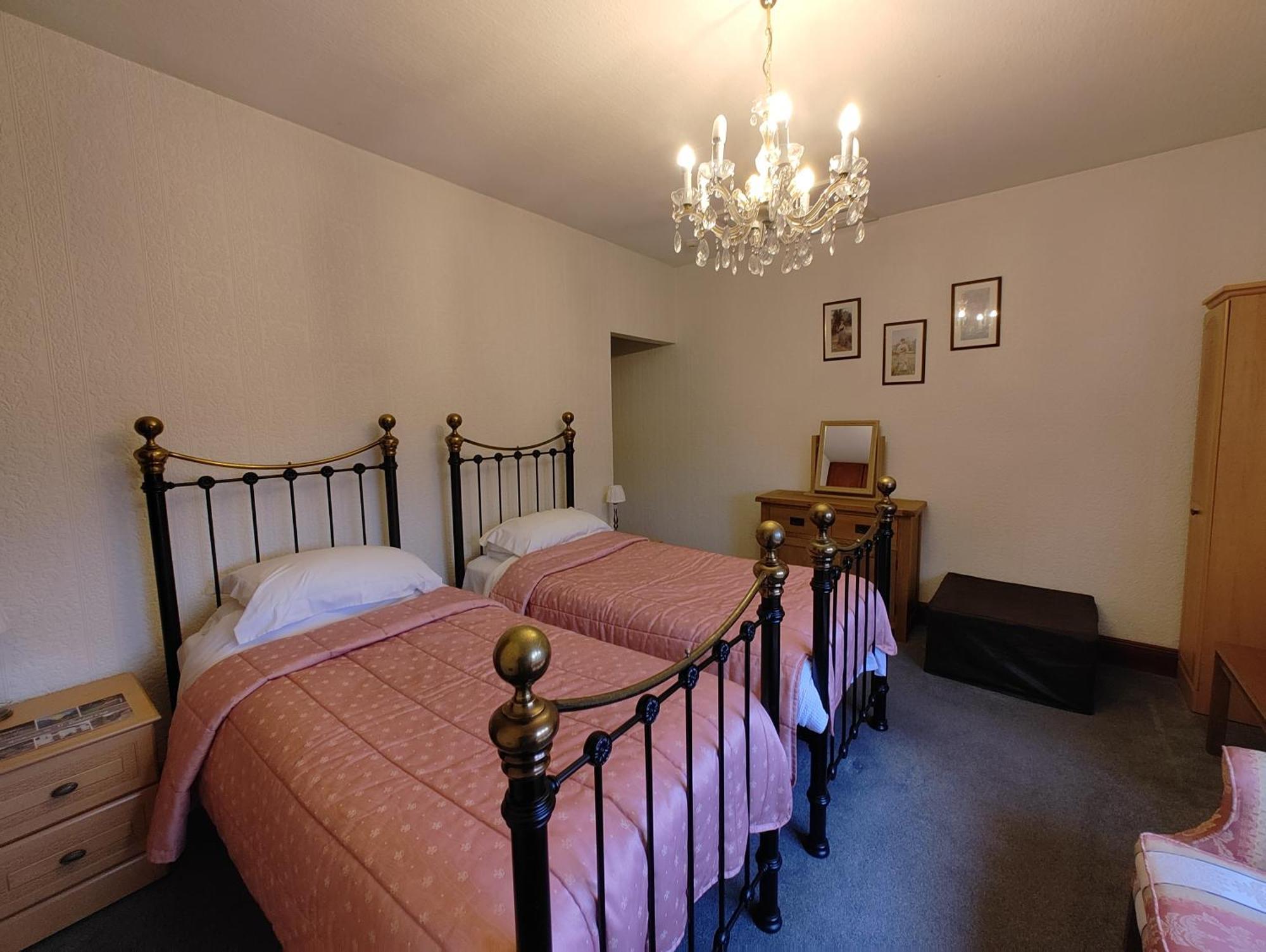 Hotel The Golden Cup -